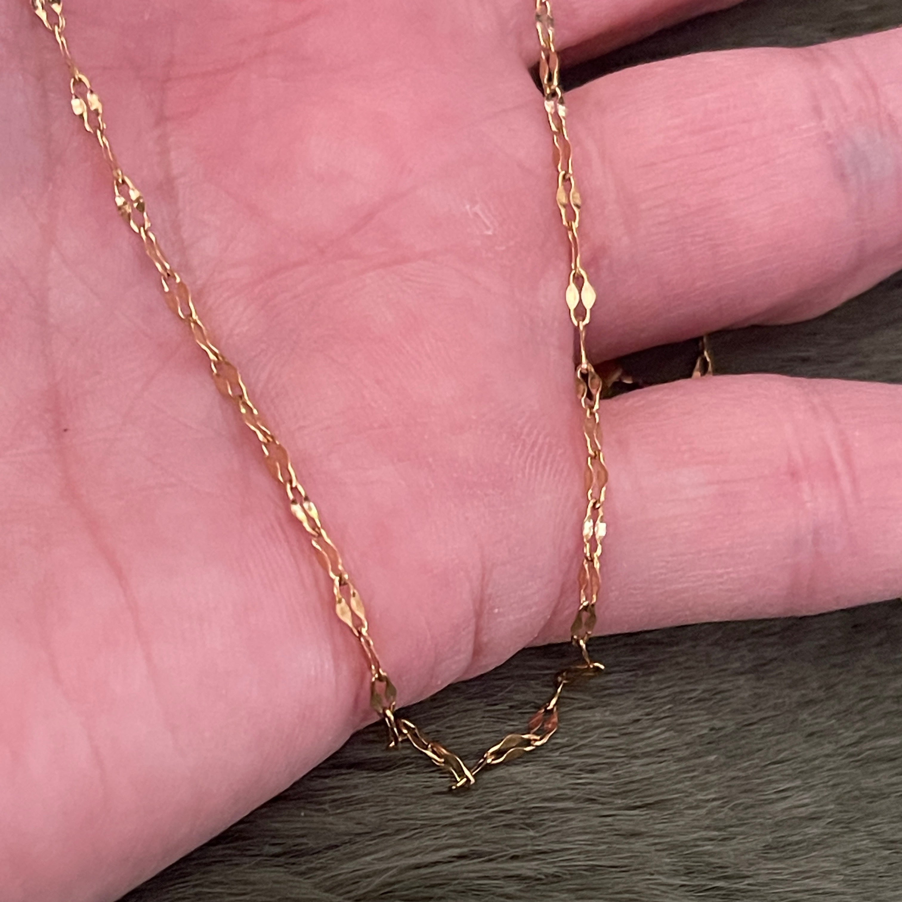 The Fine Gold Stacking Chain