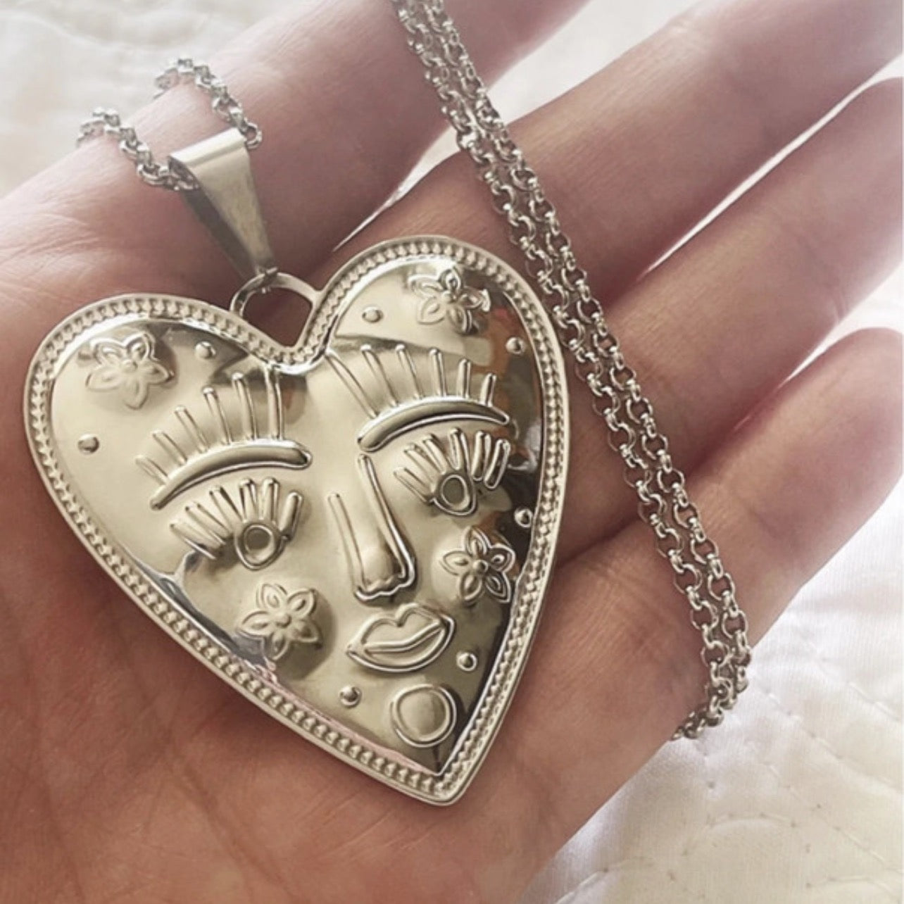 Helios Heart Medallion | Silver