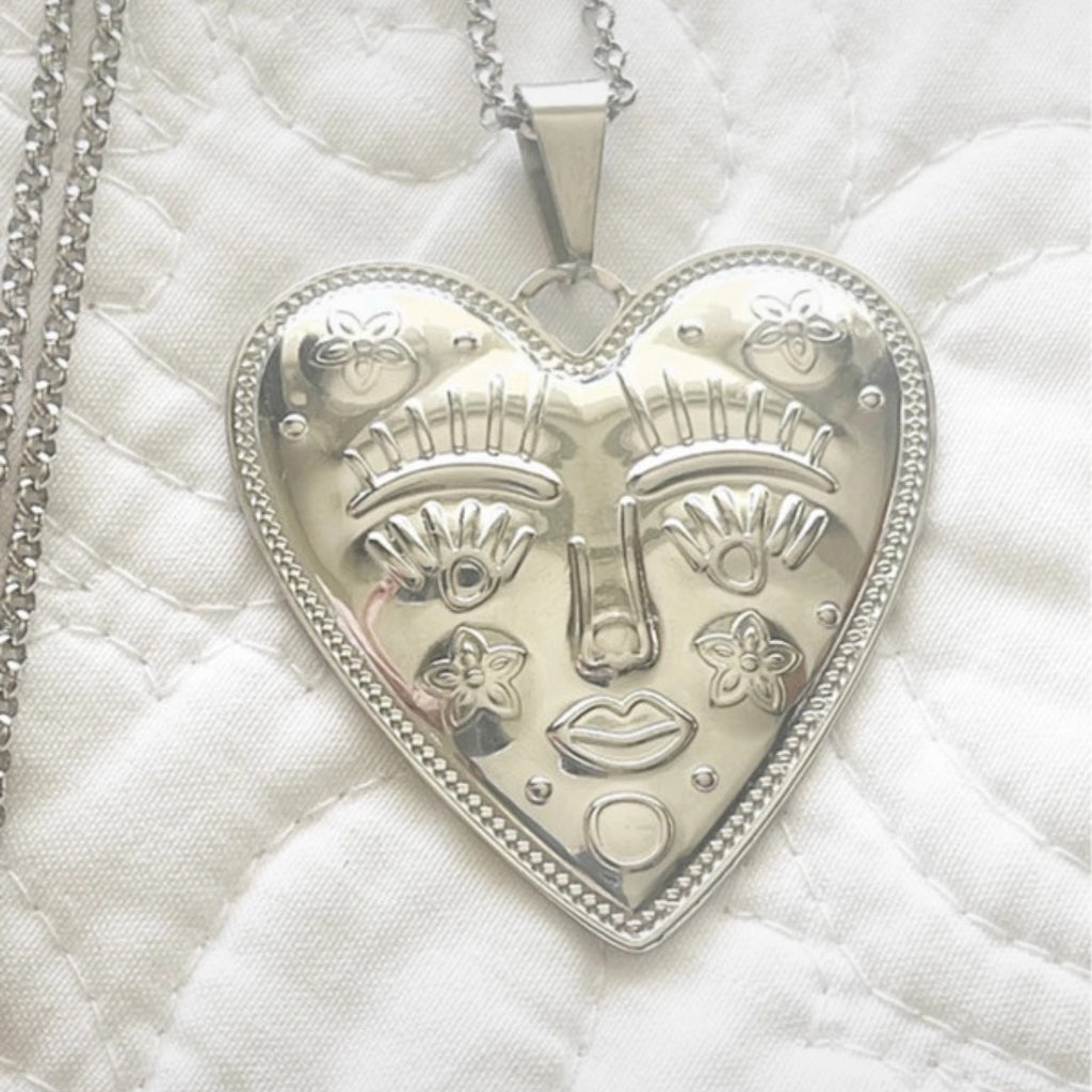 Helios Heart Medallion | Silver