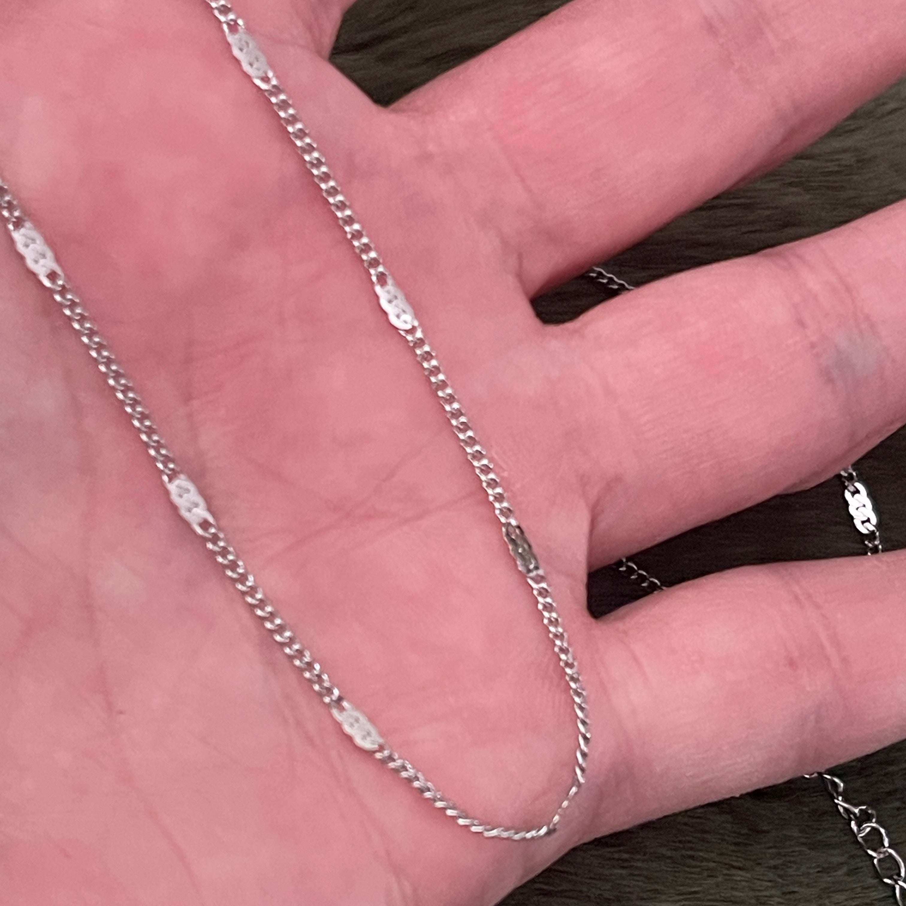 Fine Dash Shimmer Stacking Chain | Silver