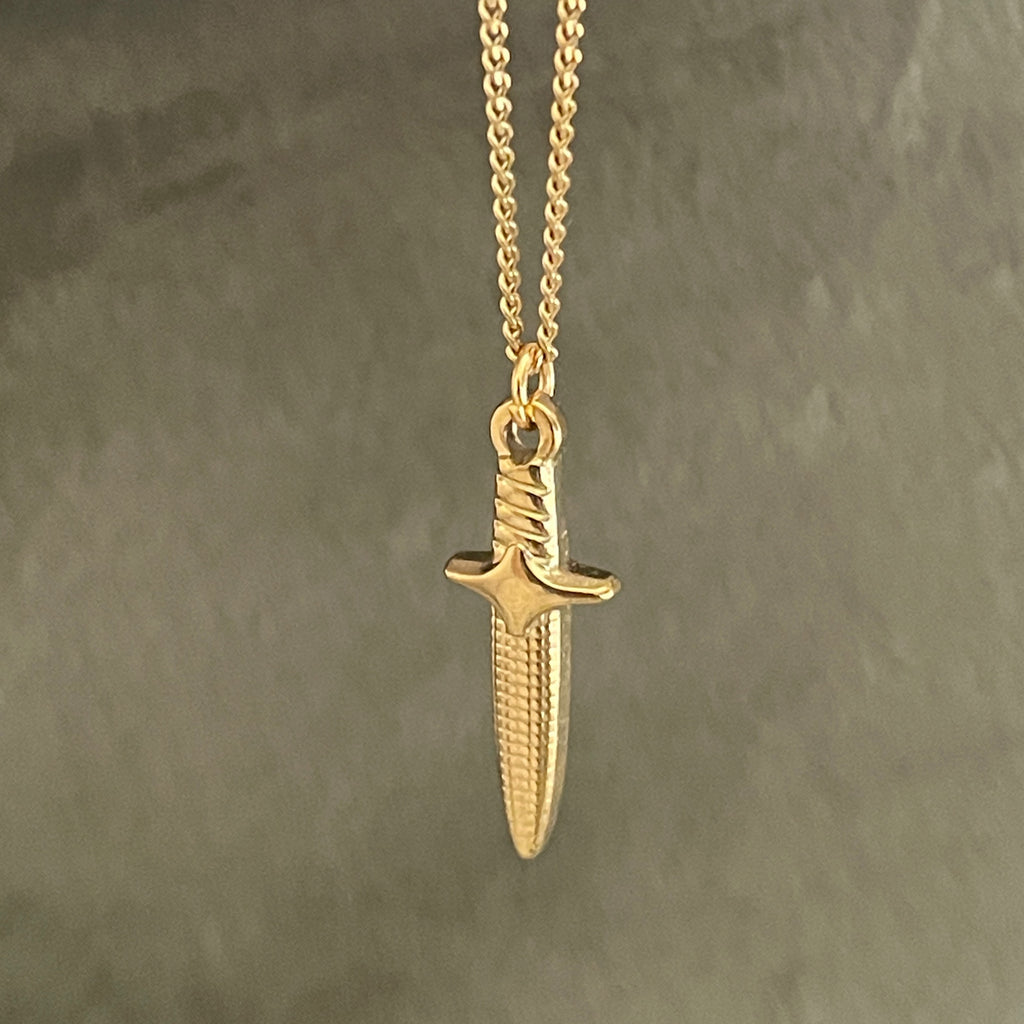 Crypt Dagger Necklace | Gold