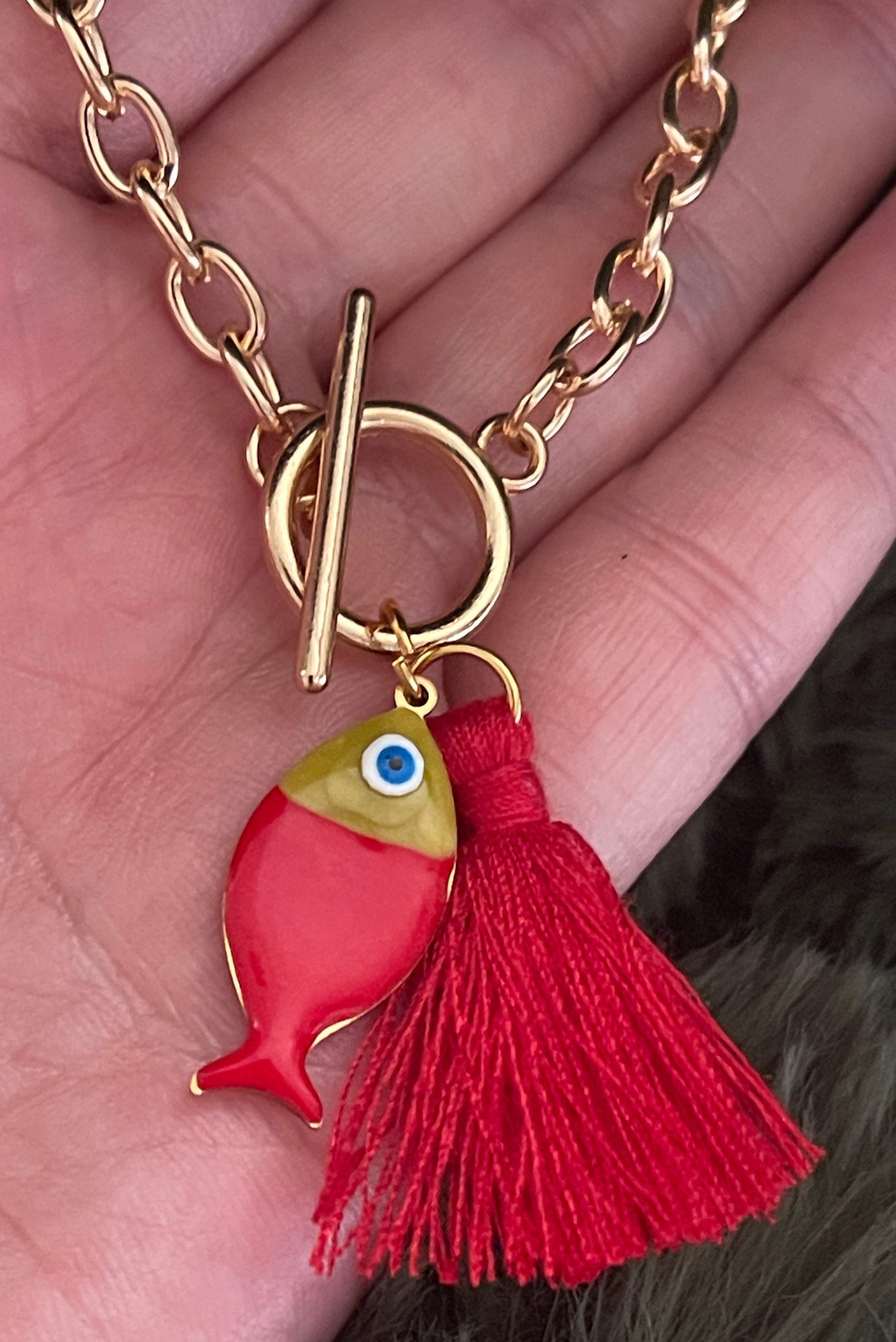 Valencia Toggle | Red