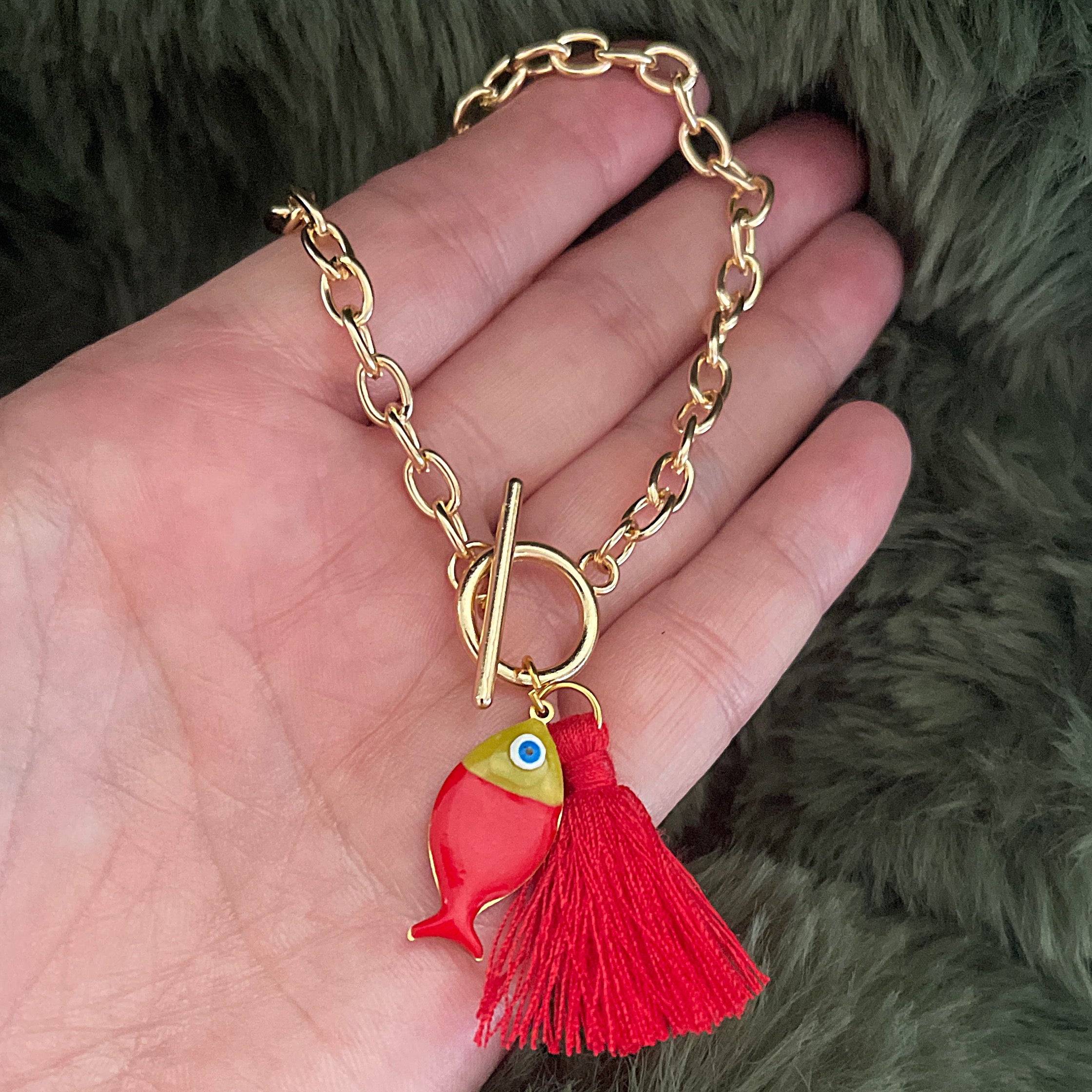Valencia Toggle | Red