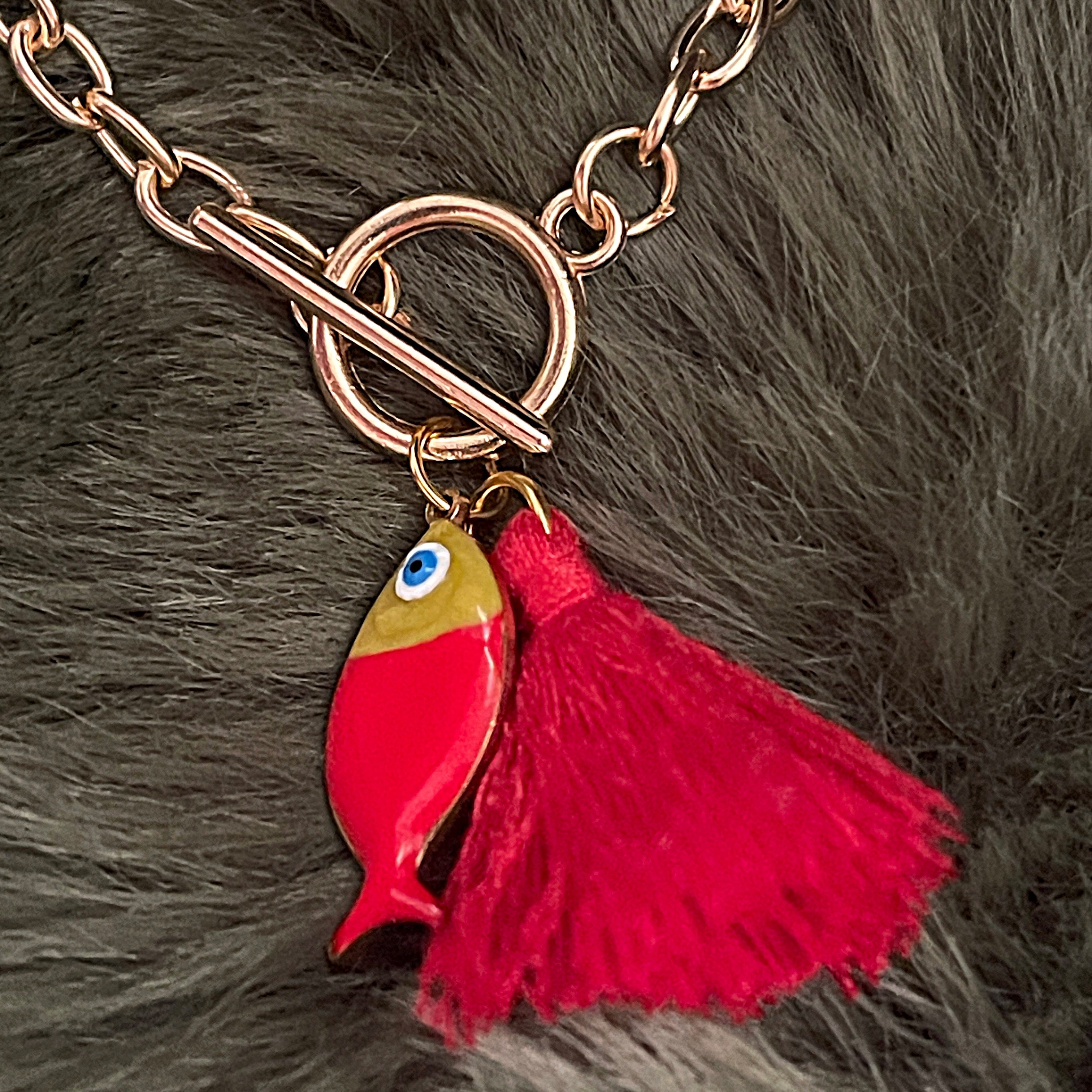 Valencia Toggle | Red