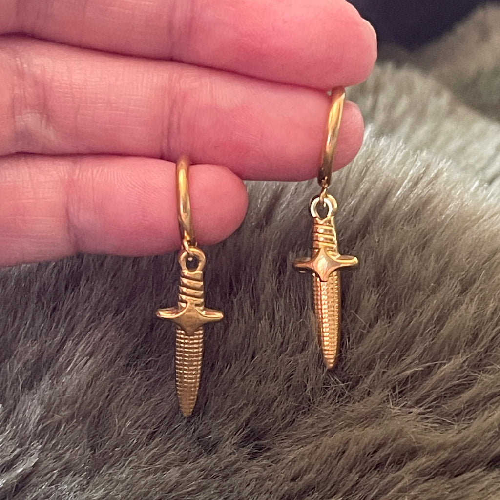 Crypt Dagger Hoops | Gold