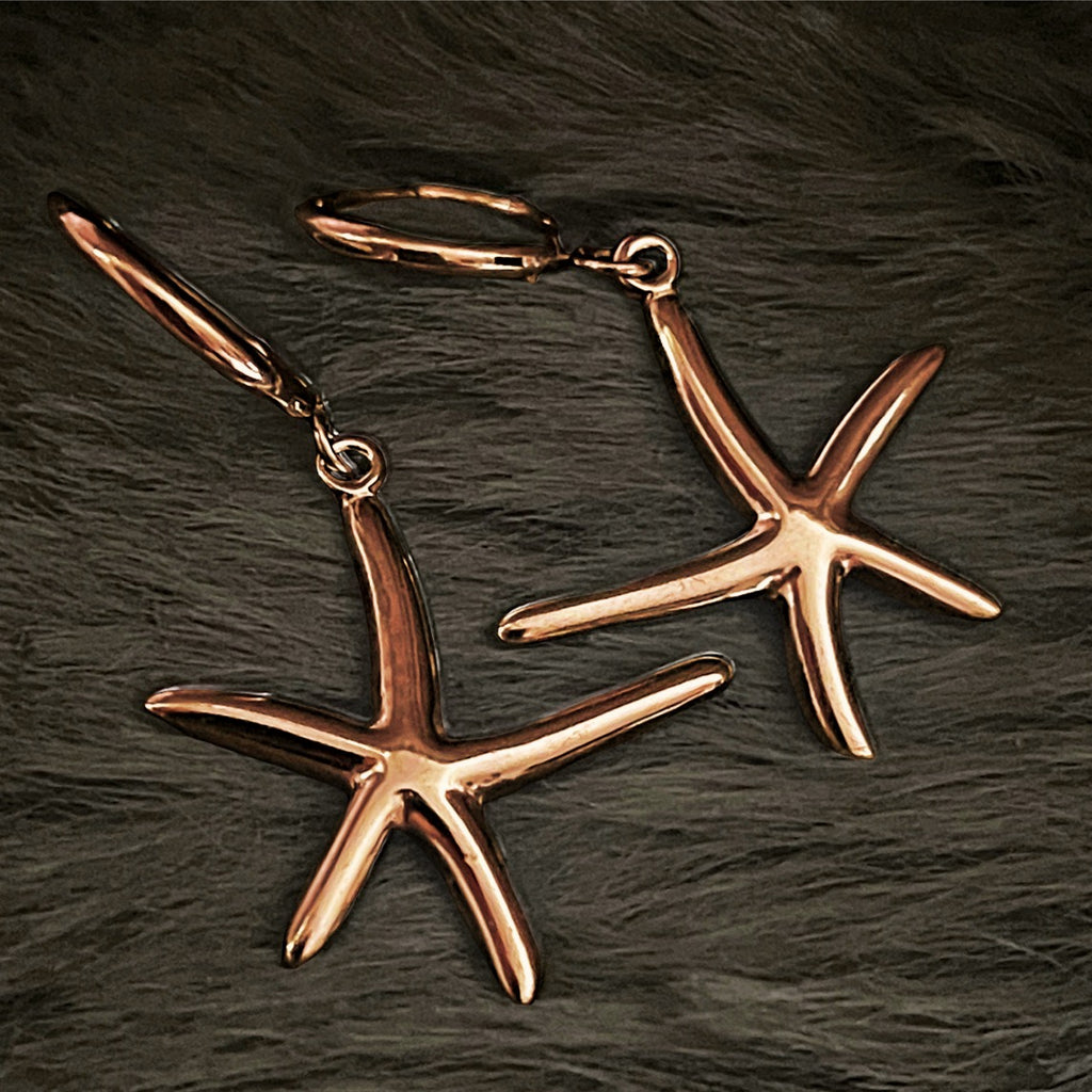 Bohemian Starfish Charm Hoops | Gold