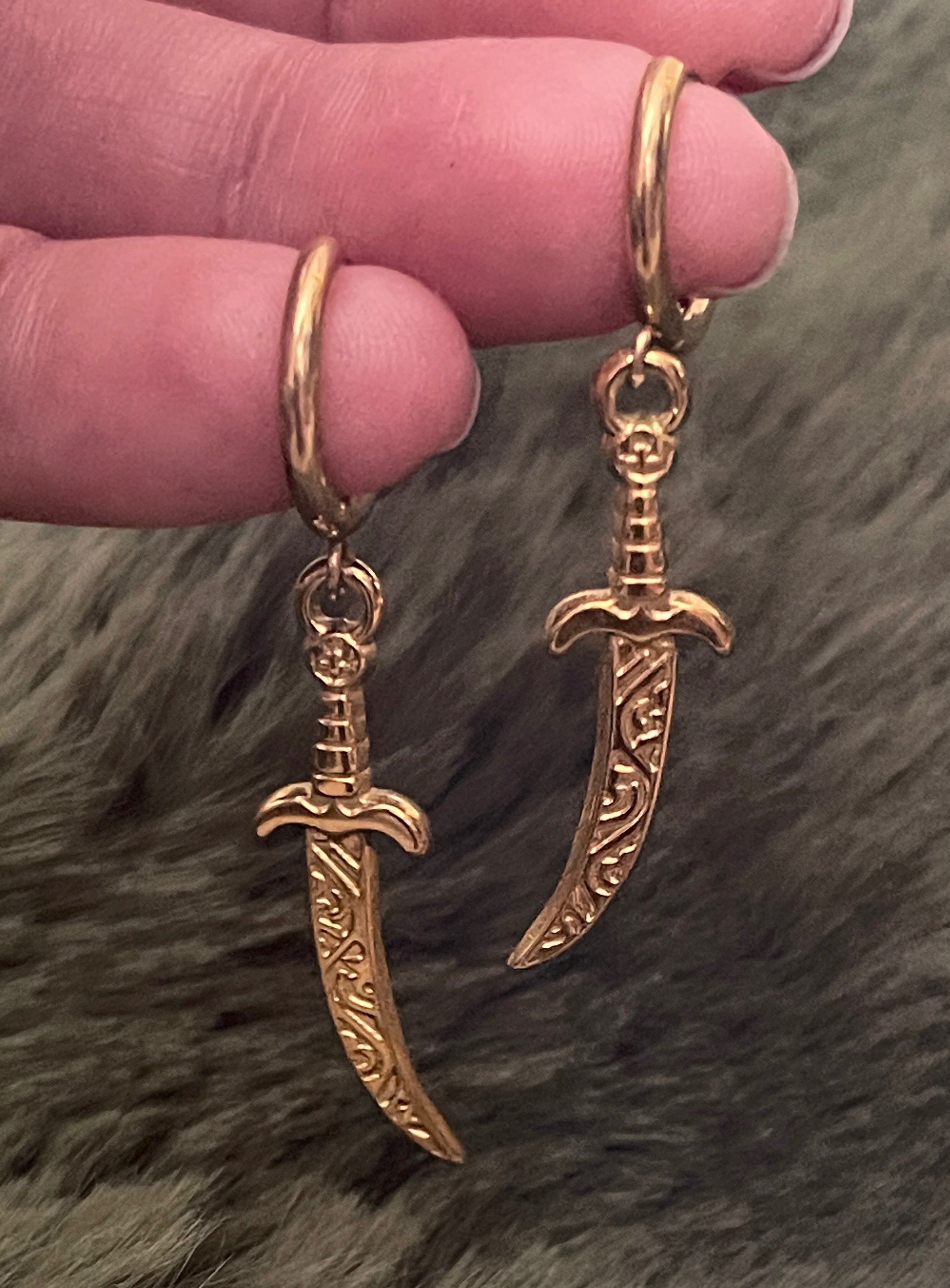 Cutlass Hoops | Silver