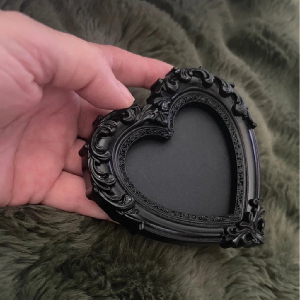 The Keepsake Heart Frame