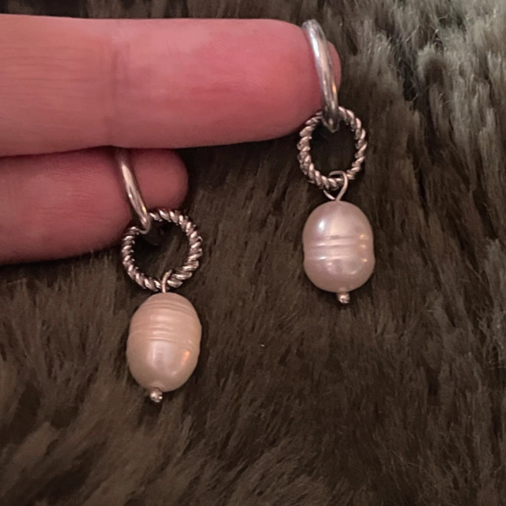 The Moonlit Pearl | Textured Silver & Natural Pearl Hoops