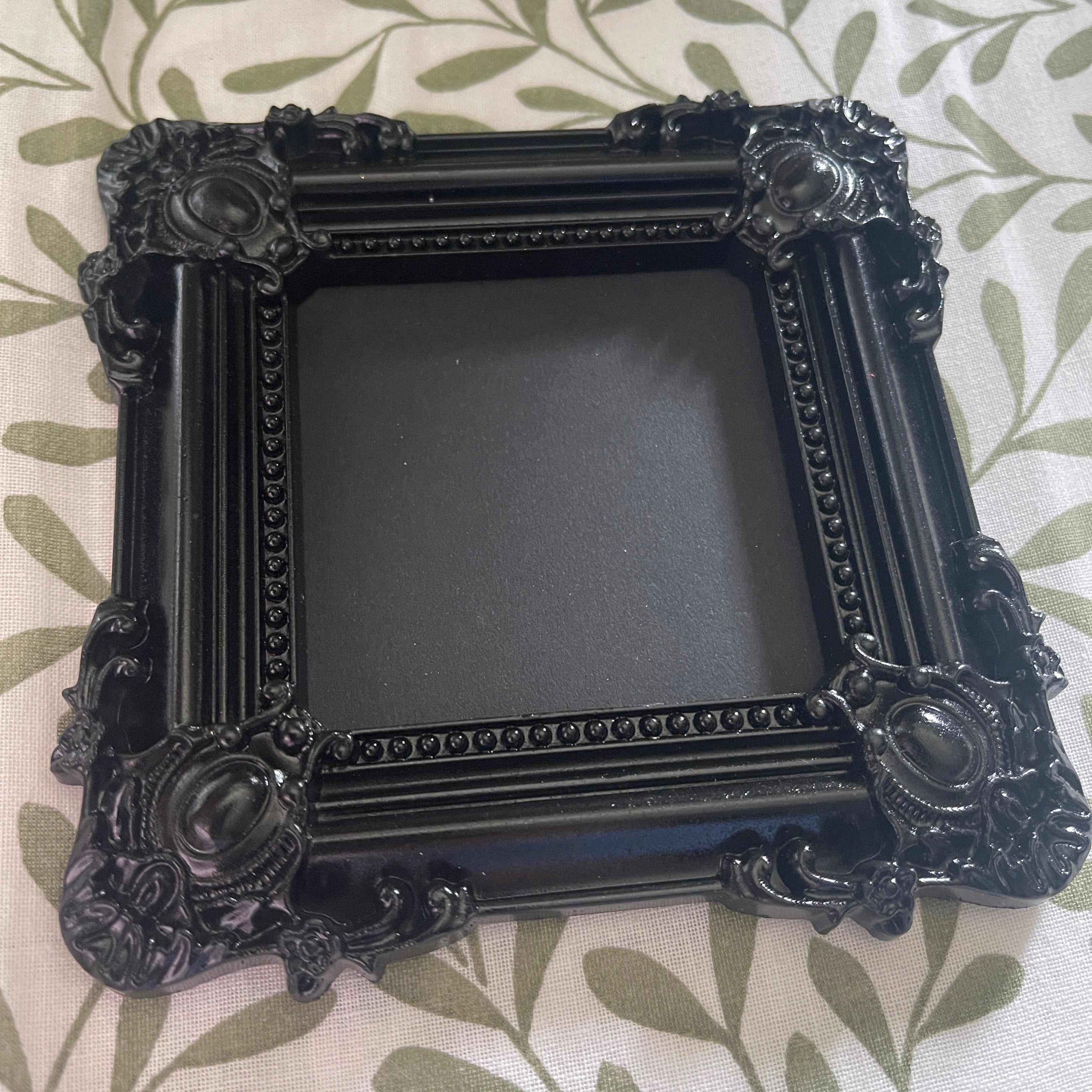 The Obsidian Square | Ornate Gothic Photo Frame