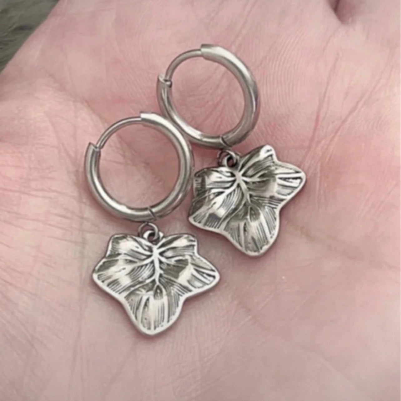 THE IVY LEAF EARRINGS | Silver
