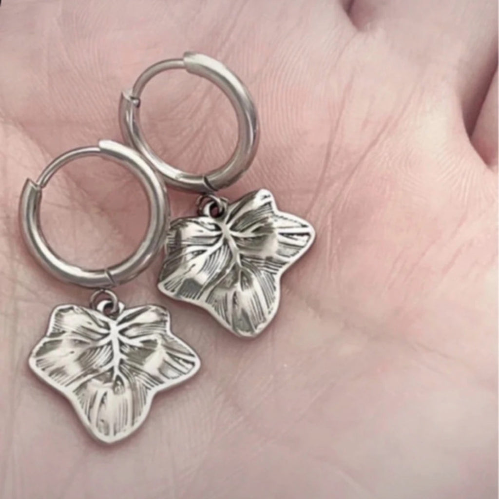 THE IVY LEAF EARRINGS | Silver