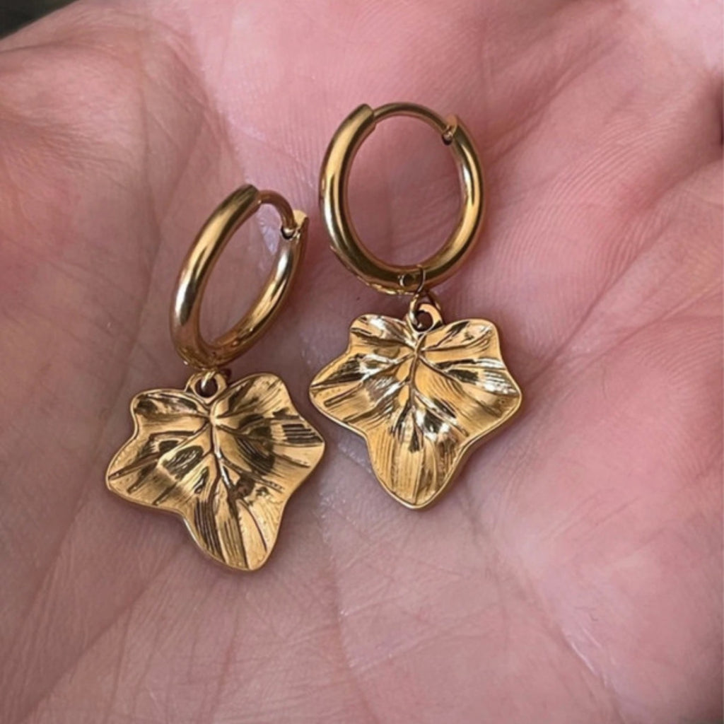 Poison Ivy Hoops | Gold