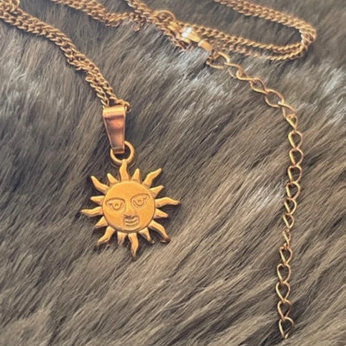 Celestial Sol Pendant Necklace | Gold