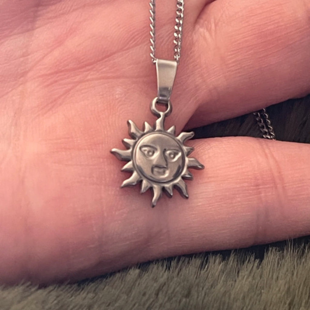 Celestial Sol Pendant Necklace | Silver