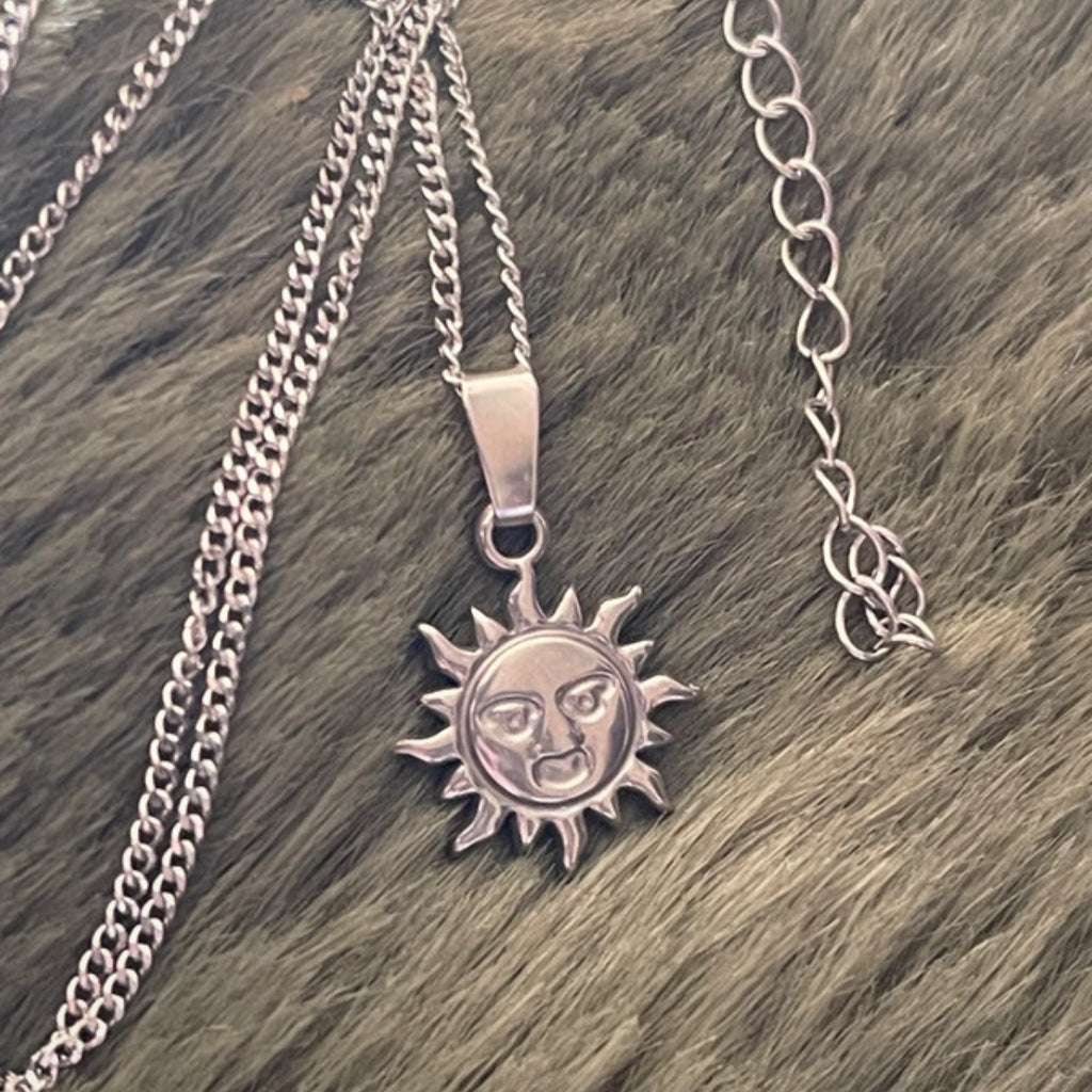 Celestial Sol Pendant Necklace | Silver