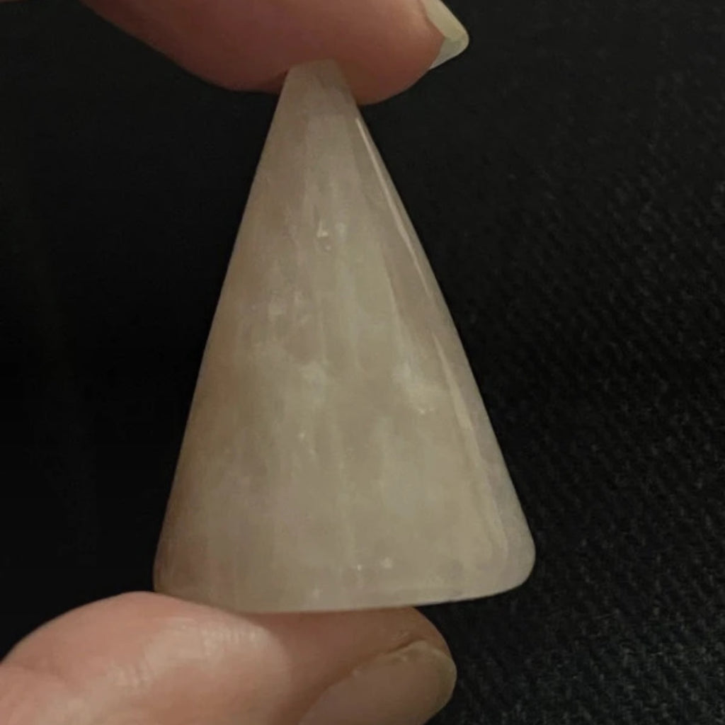 Rose Quartz Crystal Ring Holder